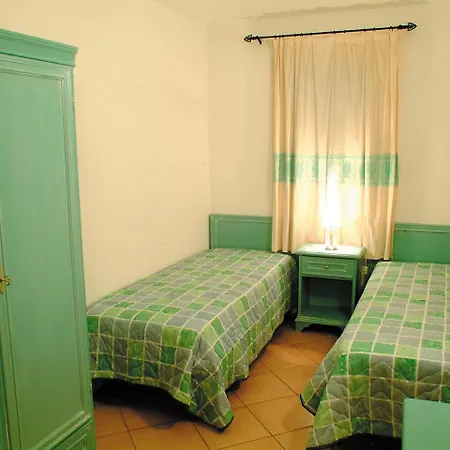 Locazione Turistica Sole Trilo 6 Апартаменты *